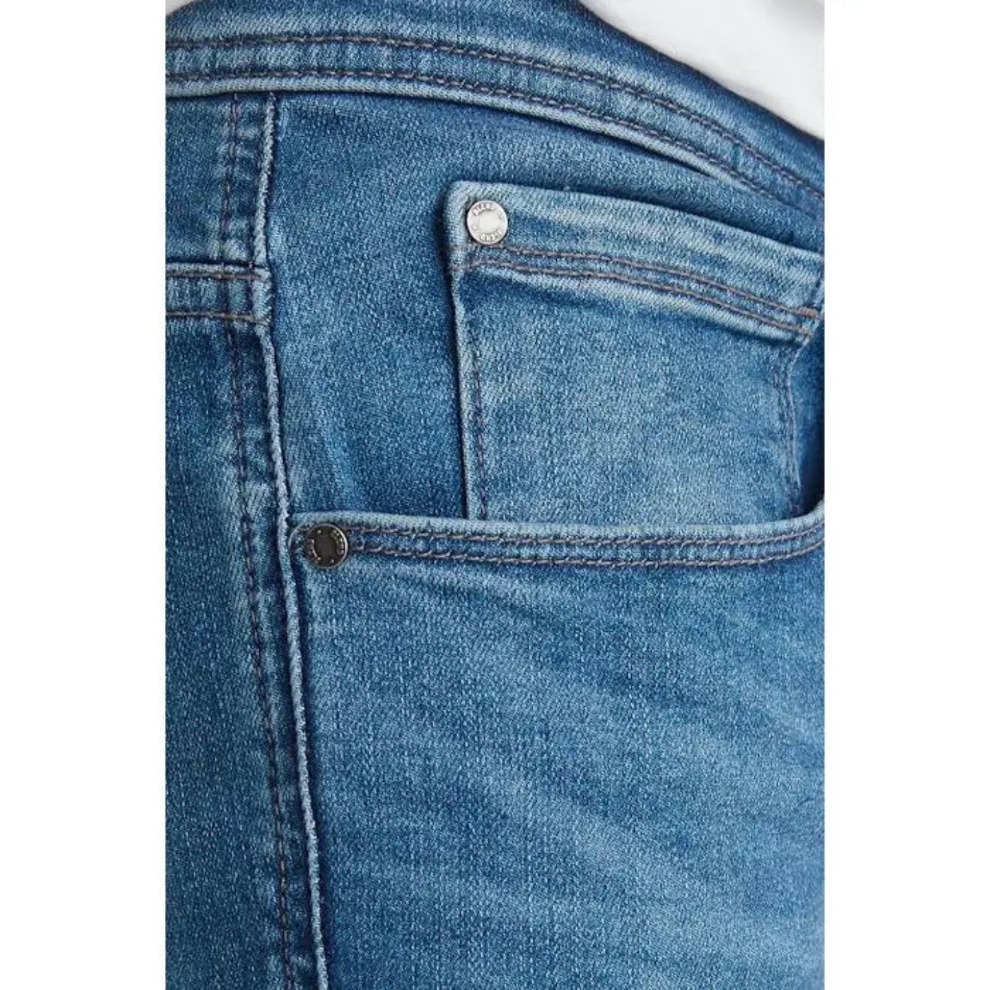 Blend® Jet Multiflex Medium Wash Slim Jean